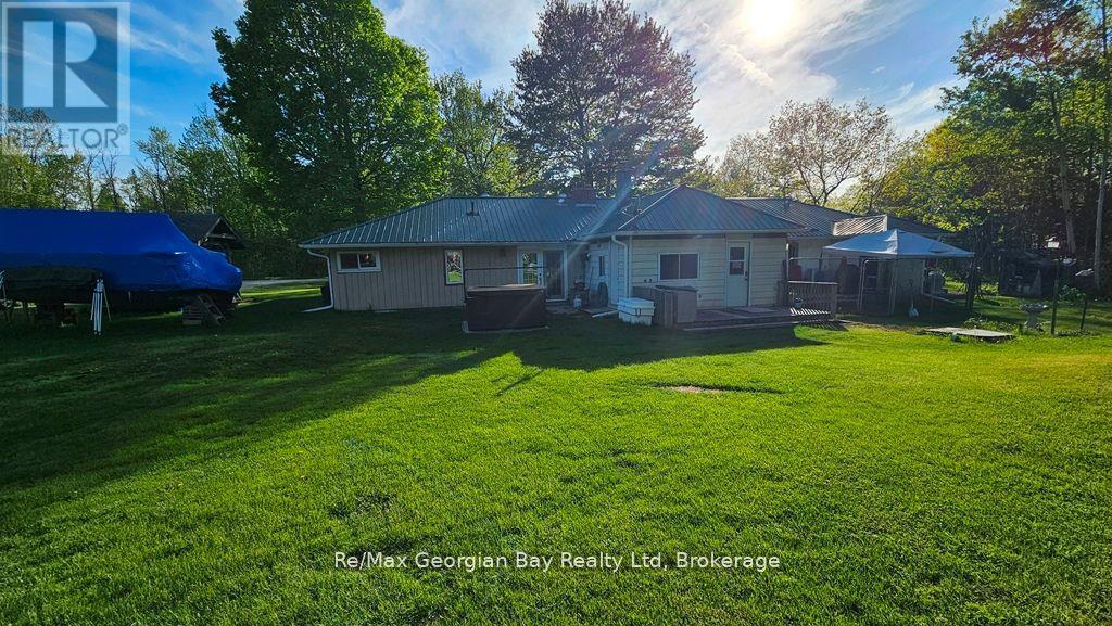 295 Duck Bay Road, Tay, Ontario  L0K 2C0 - Photo 31 - S12230047