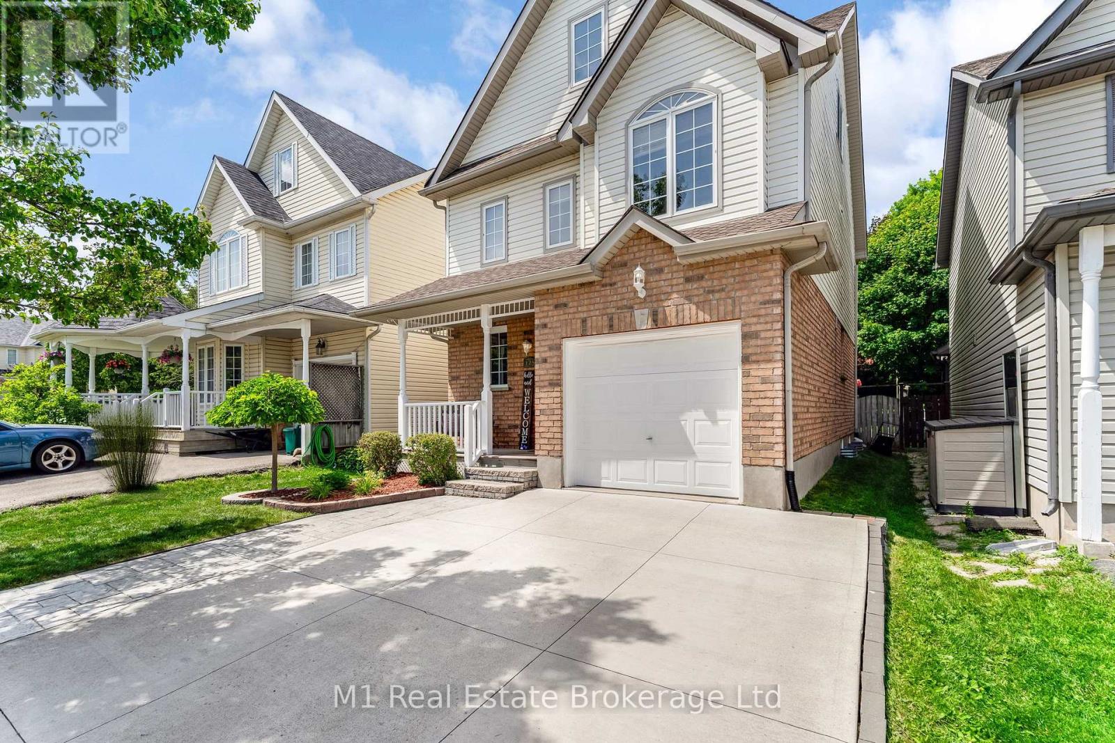 125 Marcy Crescent, Cambridge, Ontario  N3C 4H6 - Photo 2 - X12229998