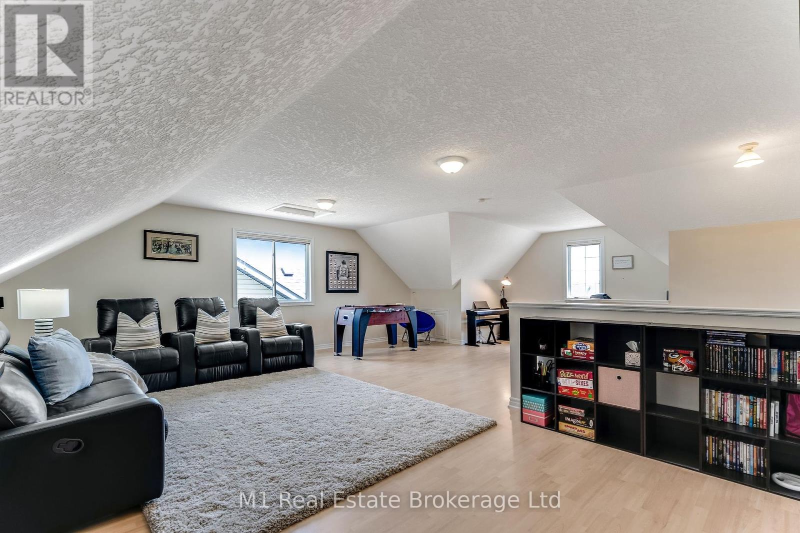 125 Marcy Crescent, Cambridge, Ontario  N3C 4H6 - Photo 32 - X12229998