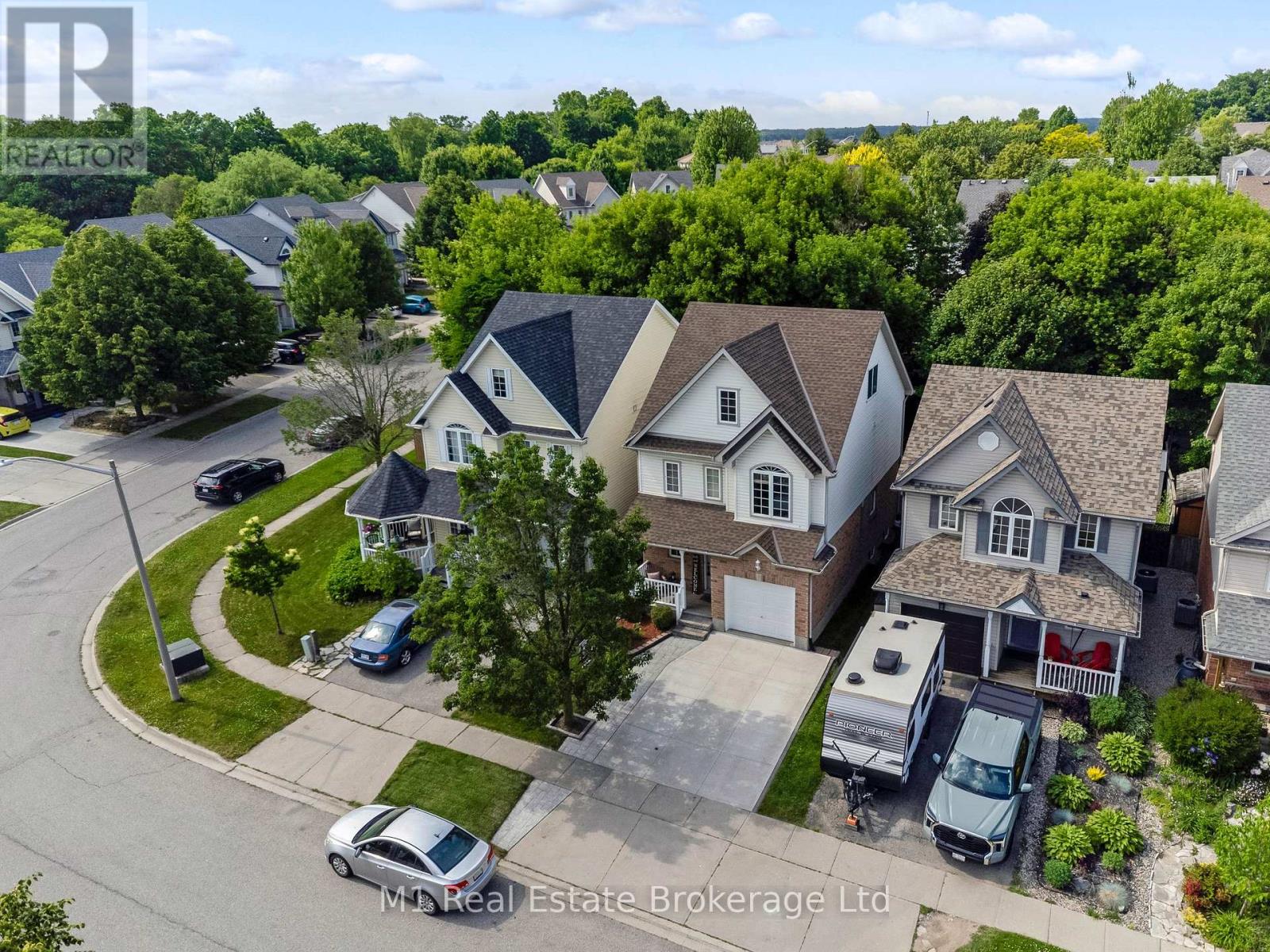 125 Marcy Crescent, Cambridge, Ontario  N3C 4H6 - Photo 6 - X12229998