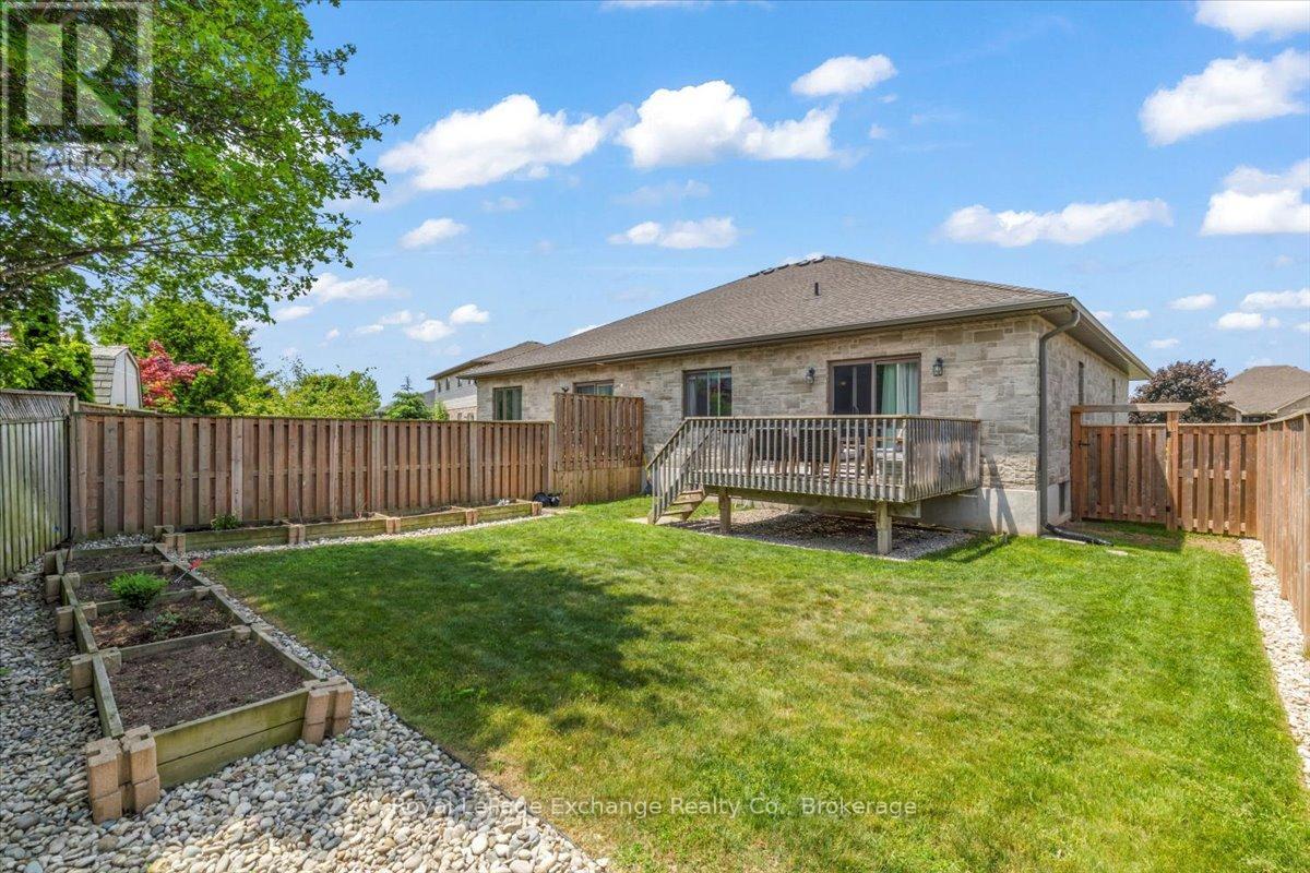 313 Stickel Street, Saugeen Shores, Ontario  N0H 2C1 - Photo 26 - X12230021