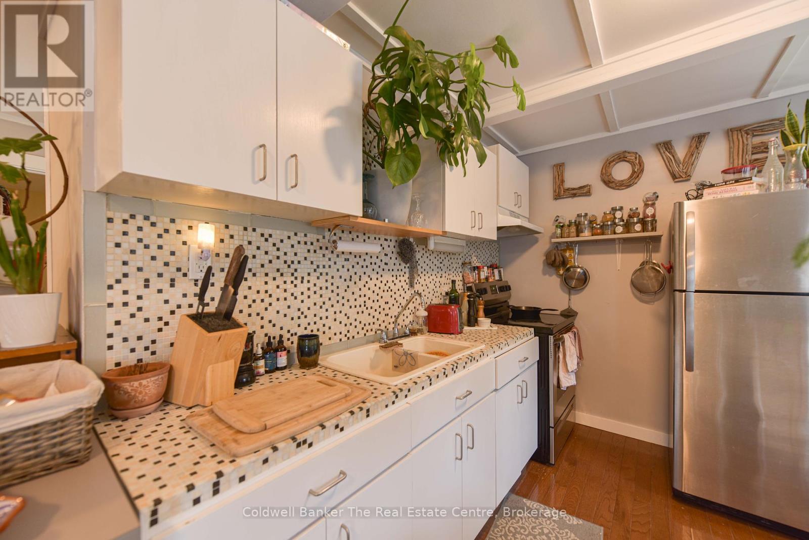 120 Bakery Lane, Gravenhurst, Ontario  P1P 1T6 - Photo 6 - X12230089