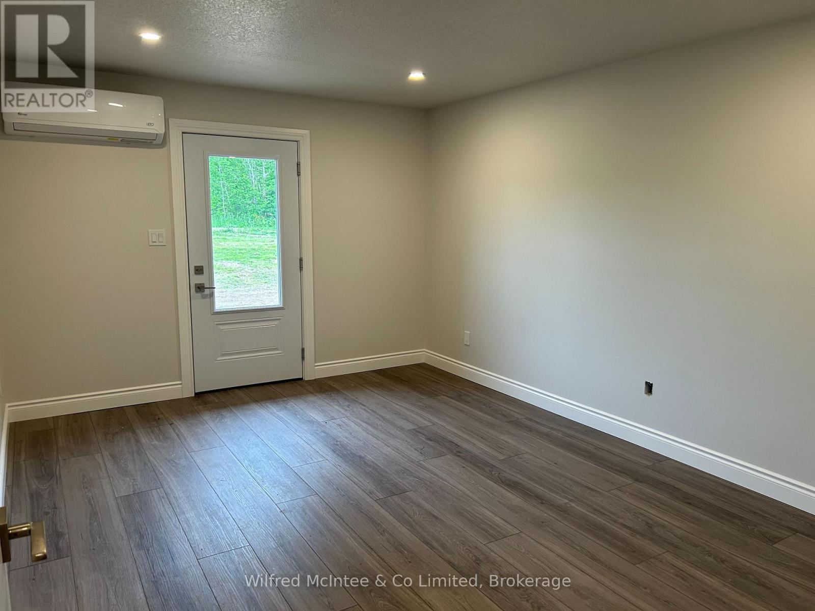 Unit 3 - 380 1st Avenue N, Arran-Elderslie, Ontario  N0G 1L0 - Photo 10 - X12230096