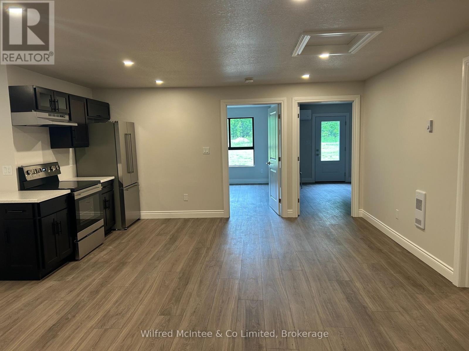 Unit 3 - 380 1st Avenue N, Arran-Elderslie, Ontario  N0G 1L0 - Photo 3 - X12230096