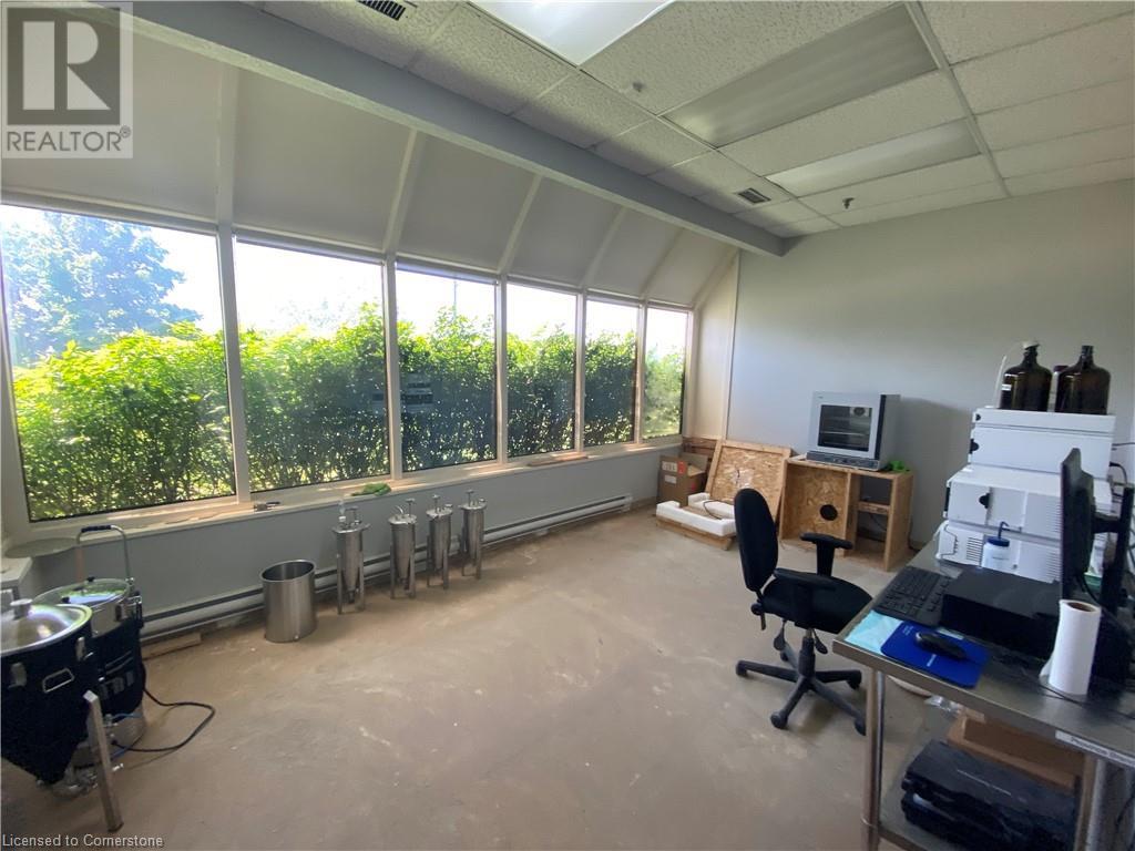 270 Hunter Road Unit# Bay 2, Grimsby, Ontario  L3M 0H5 - Photo 4 - 40742574