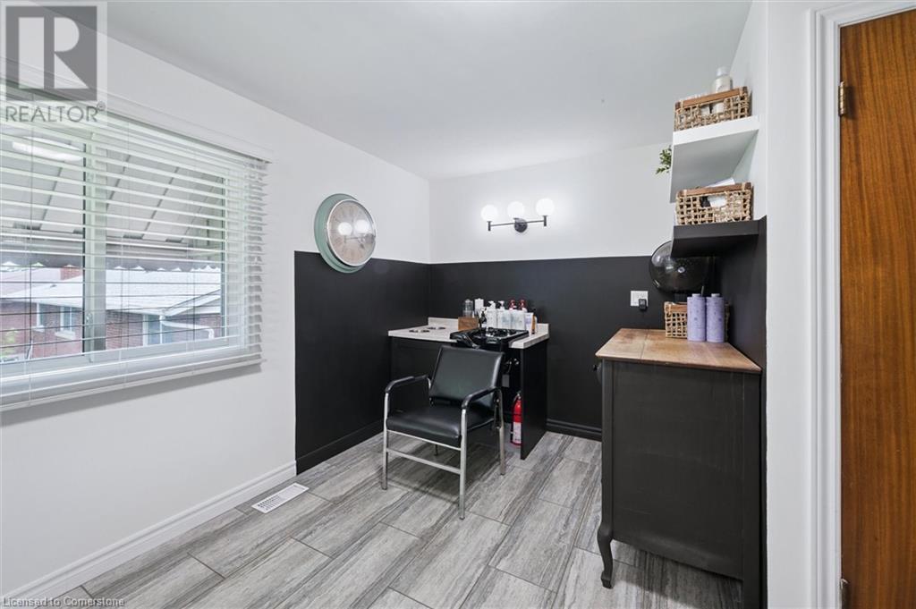 321 Dixon Street, Kitchener, Ontario  N2G 3G1 - Photo 16 - 40742252