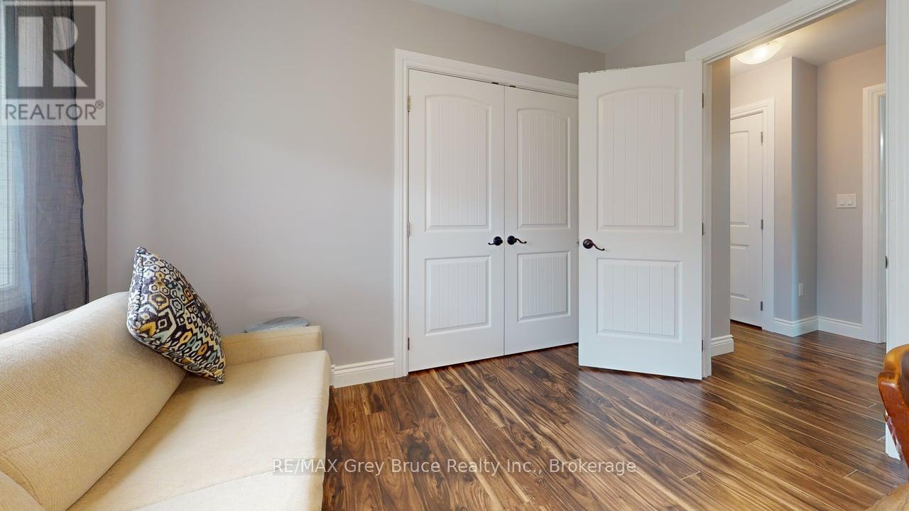206 4th Avenue, Arran-Elderslie, Ontario  N0G 1L0 - Photo 13 - X12230118