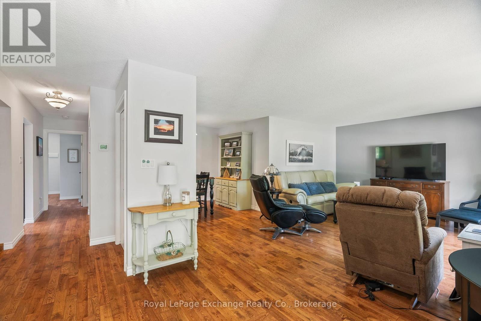 34 Anne Marie Crescent, Huron-Kinloss, Ontario  N2Z 2M8 - Photo 4 - X12230169