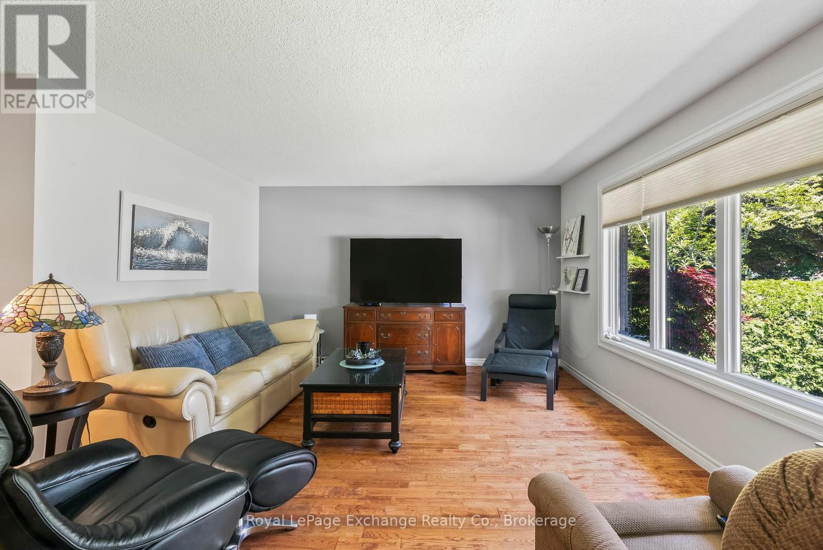 34 Anne Marie Crescent, Huron-Kinloss, Ontario  N2Z 2M8 - Photo 5 - X12230169