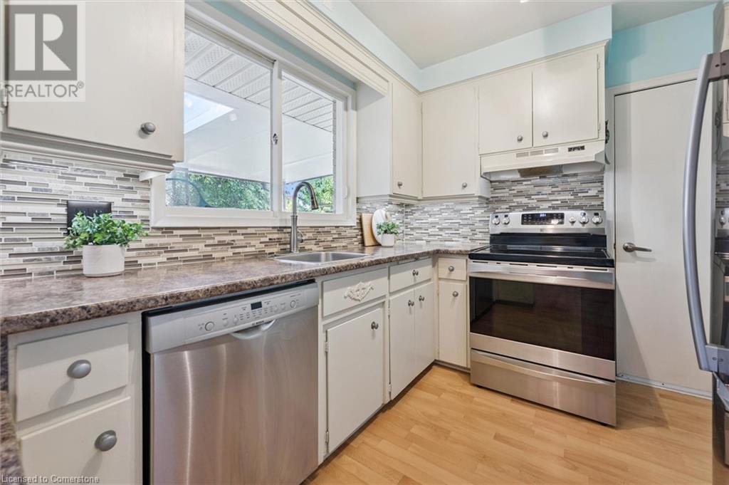 201 Stonybrook Drive, Kitchener, Ontario  N2M 4L8 - Photo 10 - 40742371