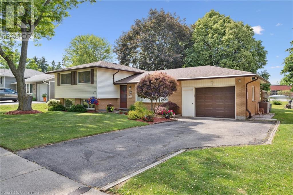 201 Stonybrook Drive, Kitchener, Ontario  N2M 4L8 - Photo 2 - 40742371