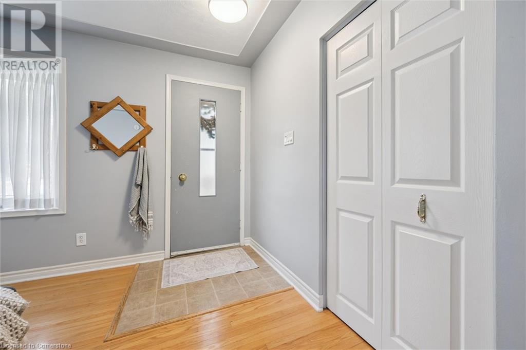 201 Stonybrook Drive, Kitchener, Ontario  N2M 4L8 - Photo 4 - 40742371