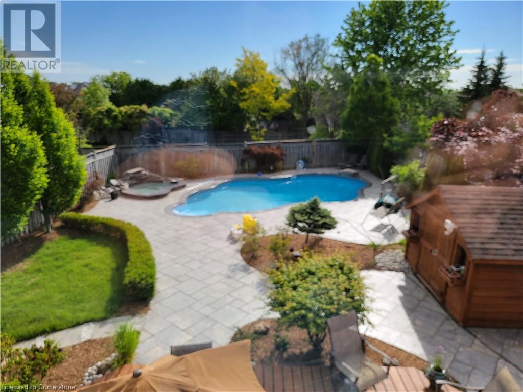 24 Canning Crescent, Cambridge, Ontario  N1T 1X2 - Photo 3 - 40733436