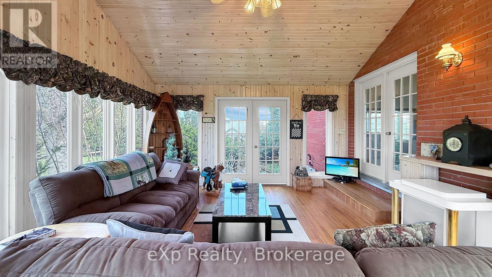 402191 Grey Road 4, West Grey, Ontario  N4N 3B8 - Photo 22 - X12230379