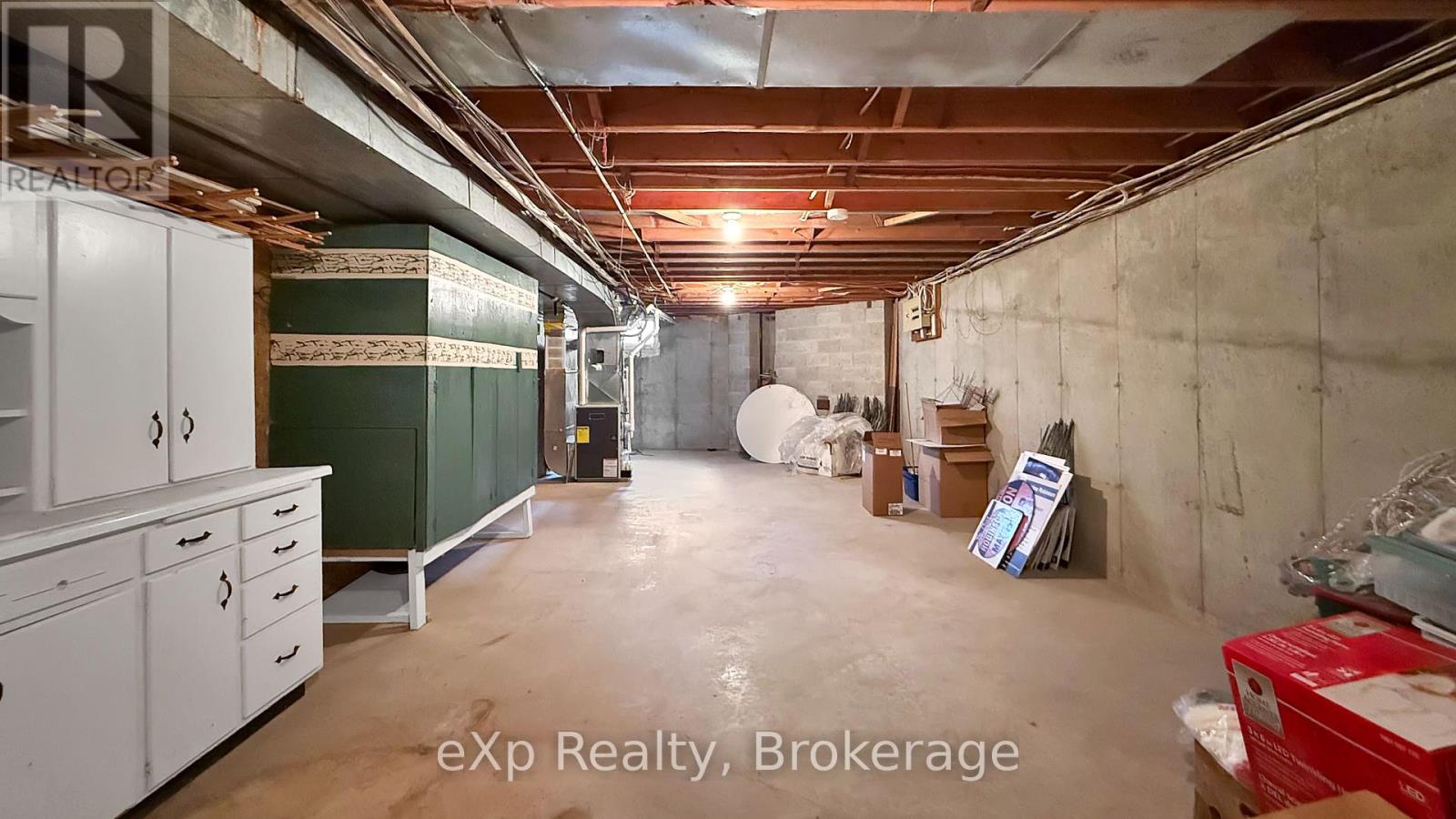 402191 Grey Road 4, West Grey, Ontario  N4N 3B8 - Photo 32 - X12230379