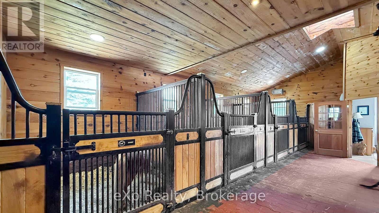 402191 Grey Road 4, West Grey, Ontario  N4N 3B8 - Photo 33 - X12230379
