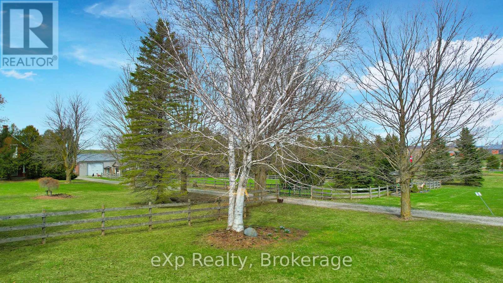 402191 Grey Road 4, West Grey, Ontario  N4N 3B8 - Photo 39 - X12230379