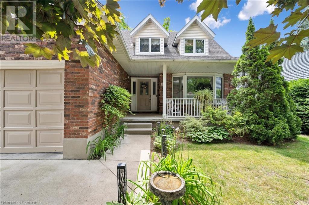 45 APPLEWOOD Crescent, Cambridge, Ontario