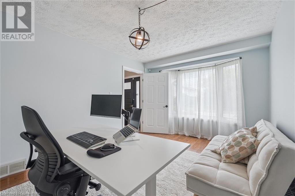 687 Champlain Boulevard, Cambridge, Ontario  N1R 7Z8 - Photo 8 - 40742768