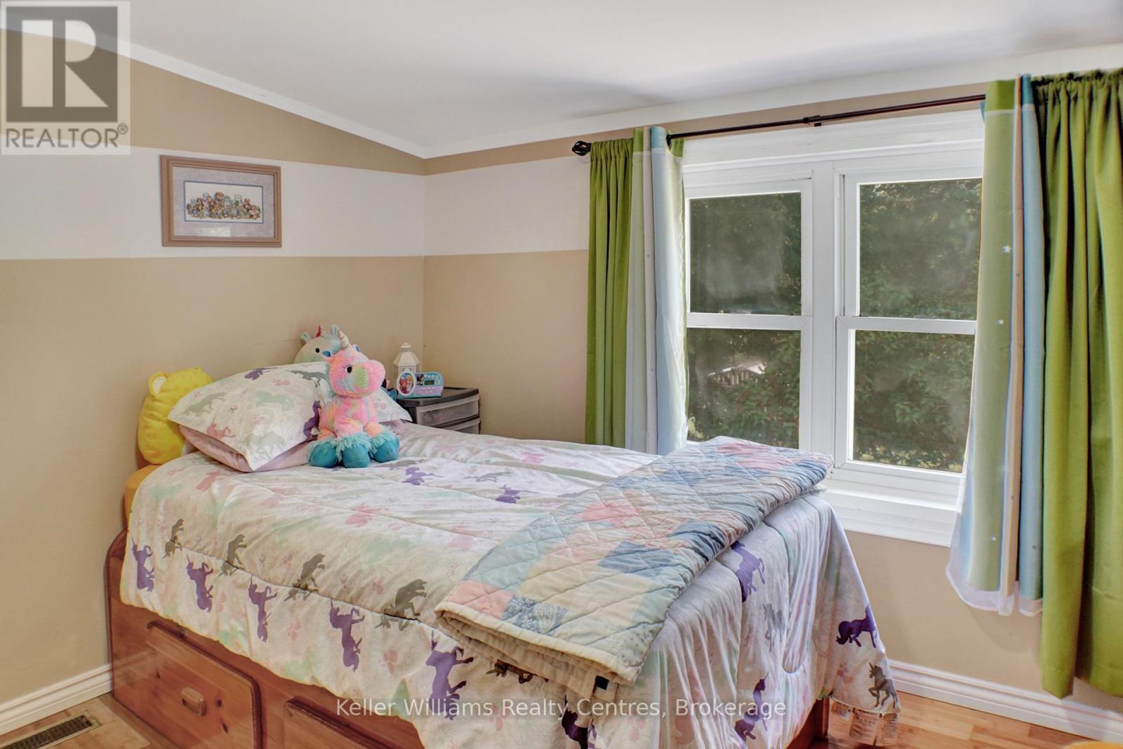 216 Queen Street S, West Grey, Ontario  N0G 1R0 - Photo 34 - X12230416