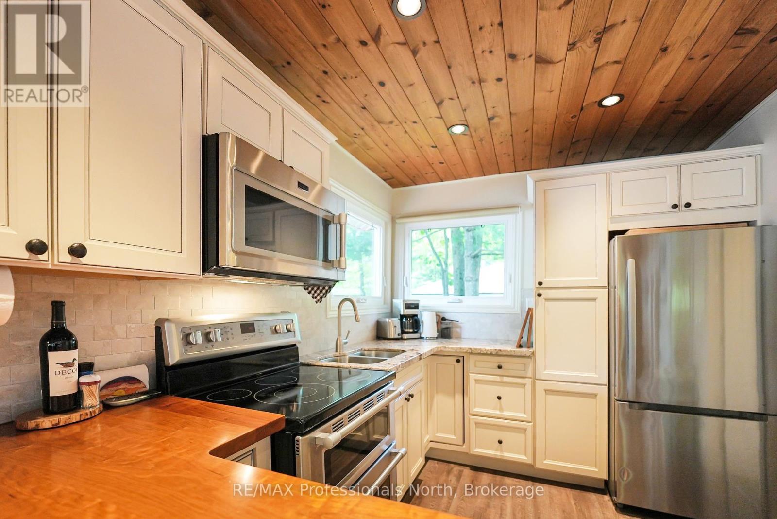 1027 Rothwell Drive, Highlands East, Ontario  K0L 3C0 - Photo 8 - X12230711