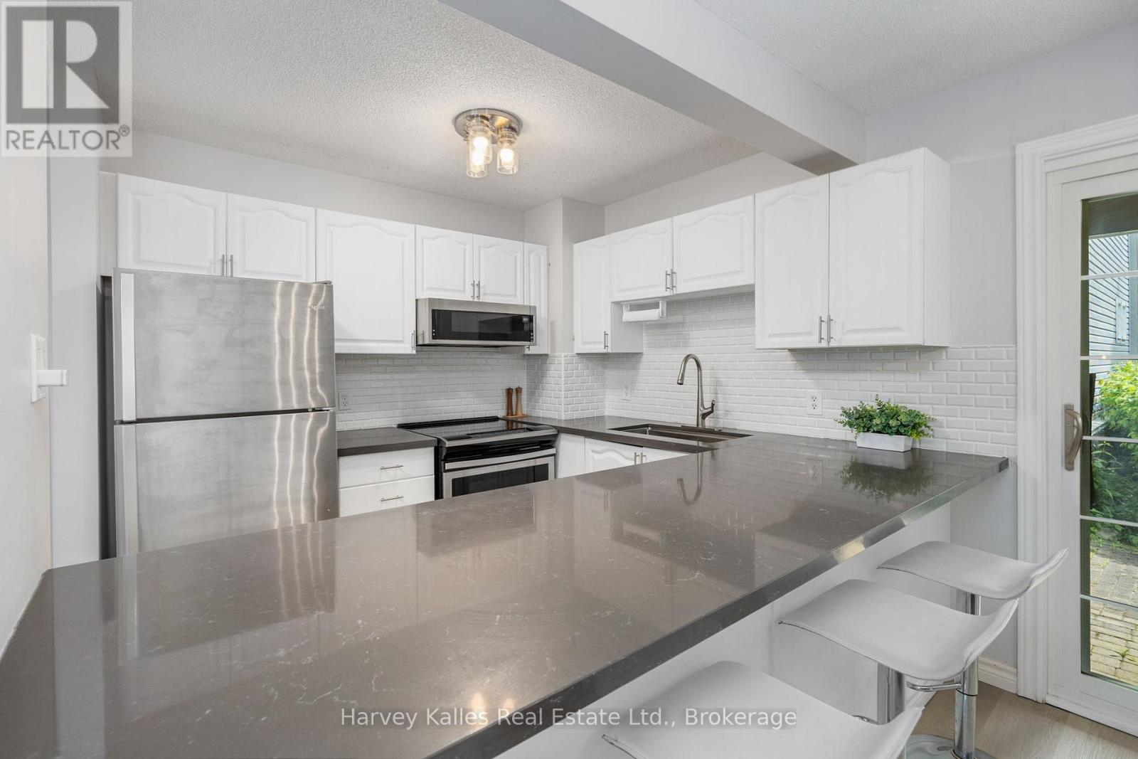 37 - 146 Settler's Way, Blue Mountains, Ontario  L9Y 0M5 - Photo 7 - X12230718