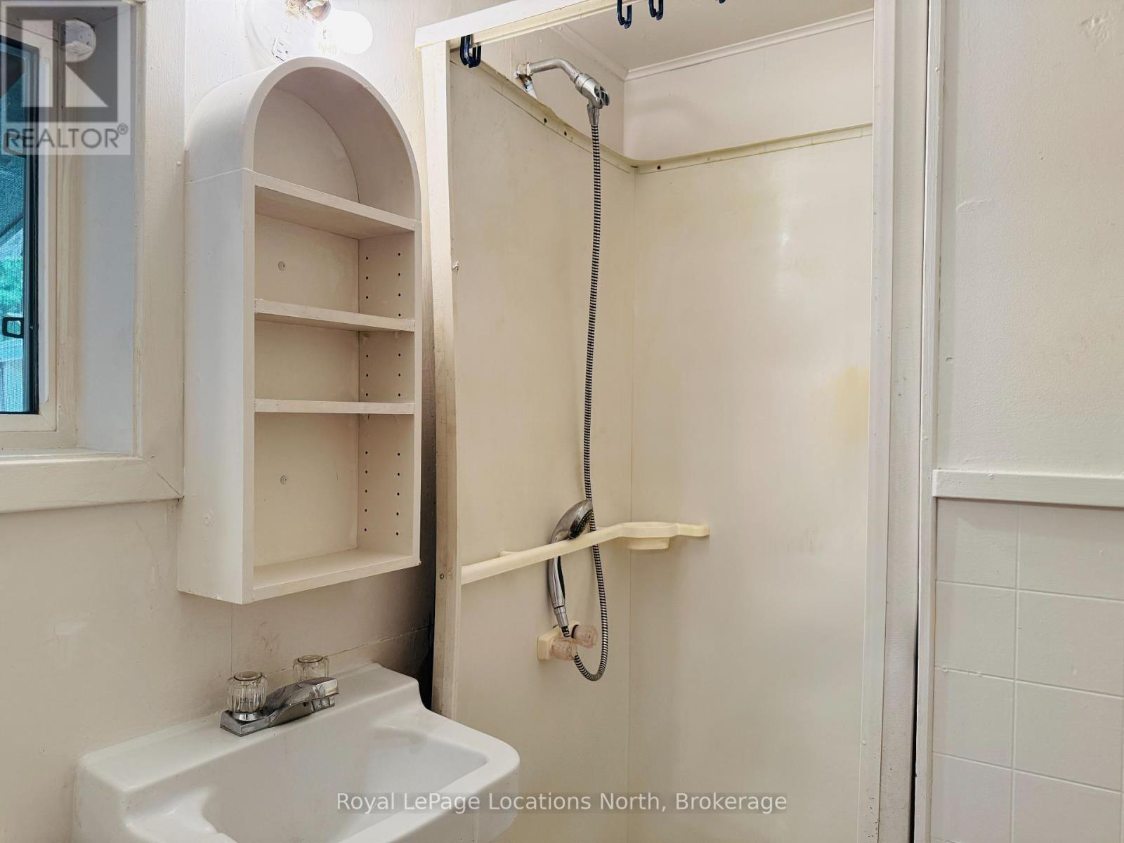 177 Collingwood Street, Clearview, Ontario  L0M 1G0 - Photo 15 - S12230842