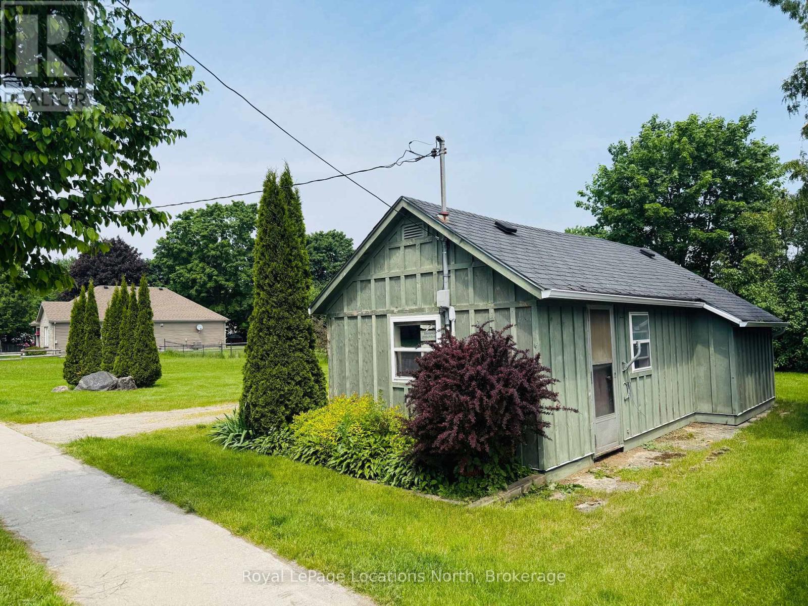 177 Collingwood Street, Clearview, Ontario  L0M 1G0 - Photo 6 - S12230842