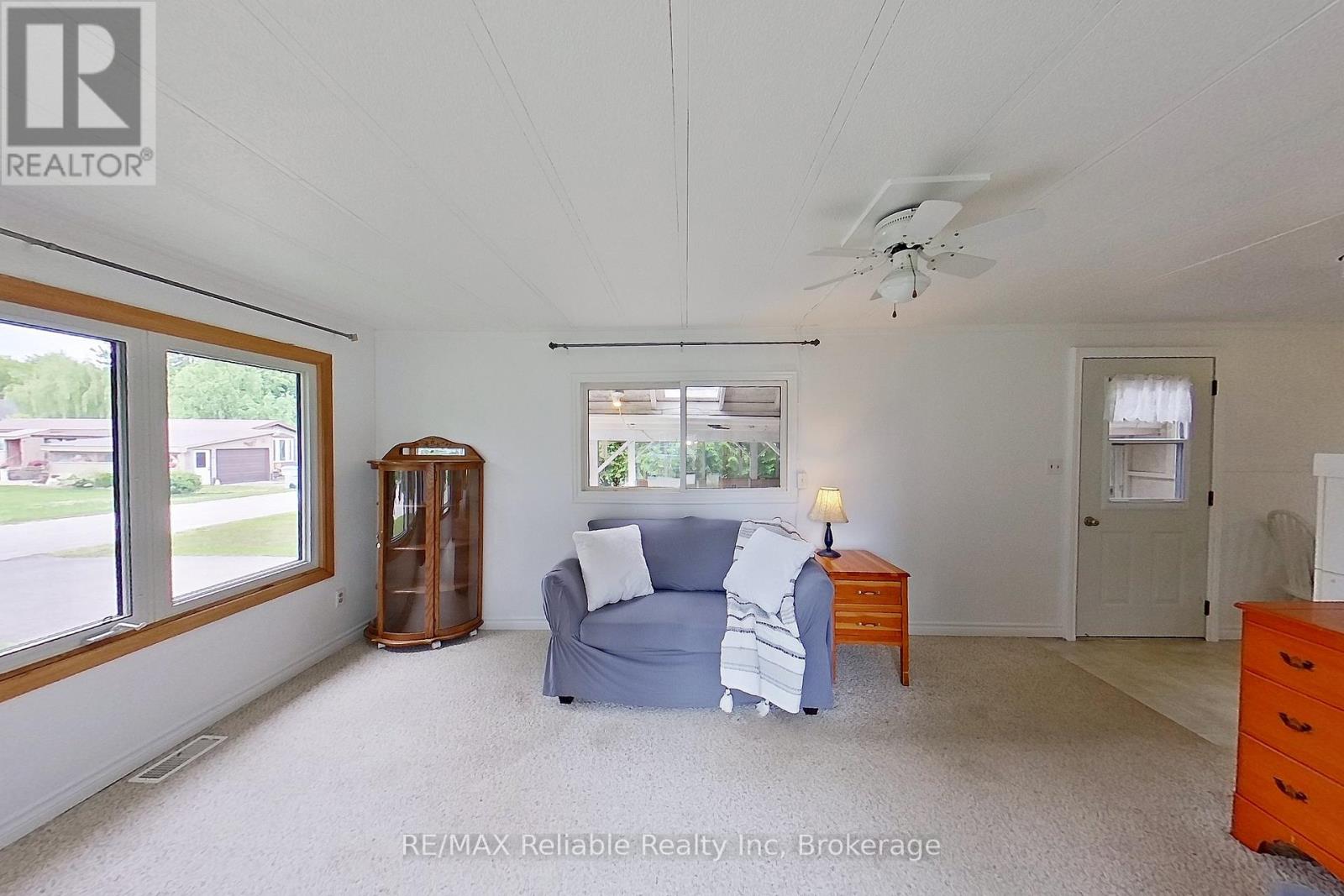 31 Trailer Park Road, Huron East, Ontario  N0G 1H0 - Photo 18 - X12230941