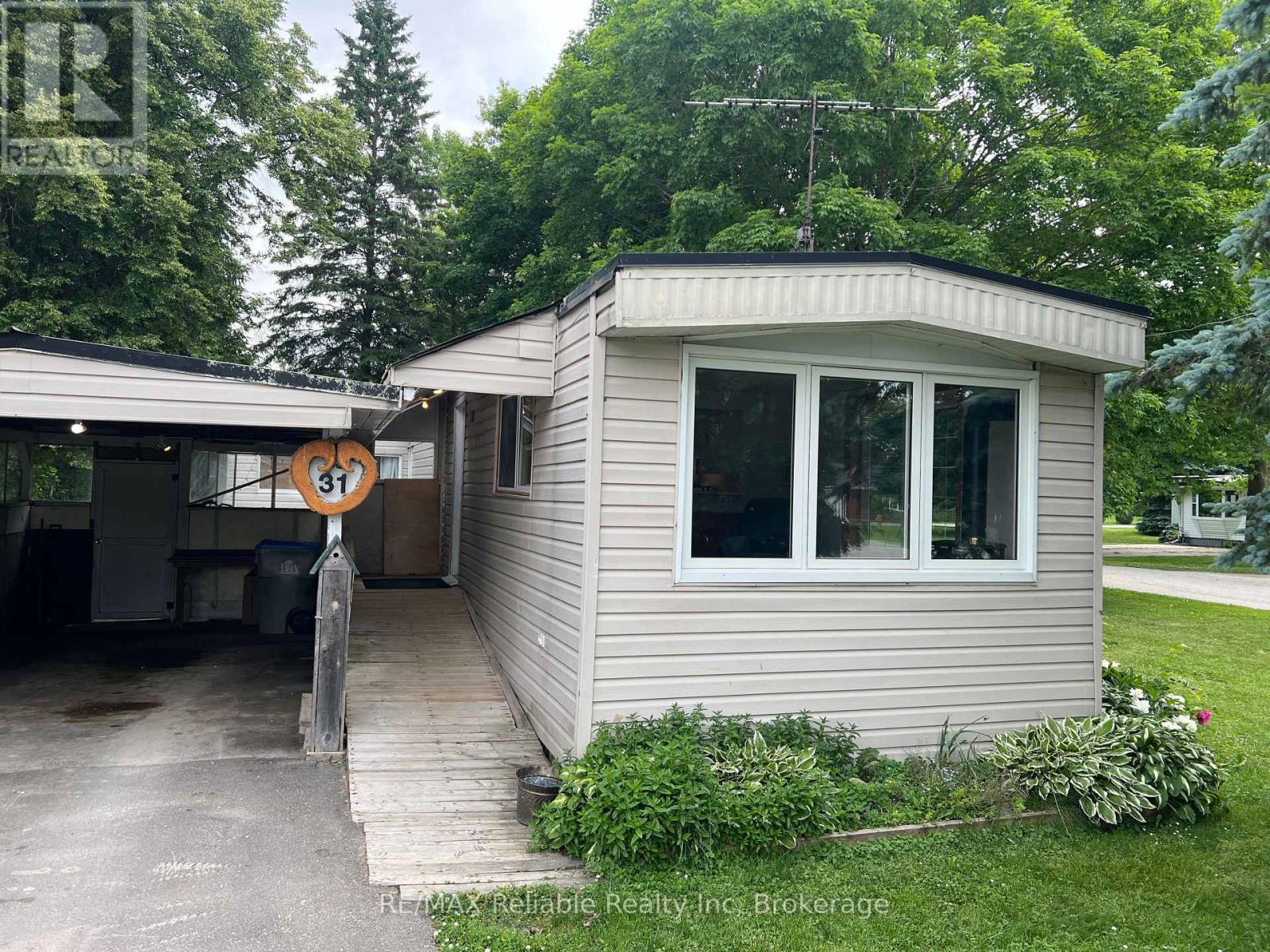 31 Trailer Park Road, Huron East, Ontario  N0G 1H0 - Photo 2 - X12230941