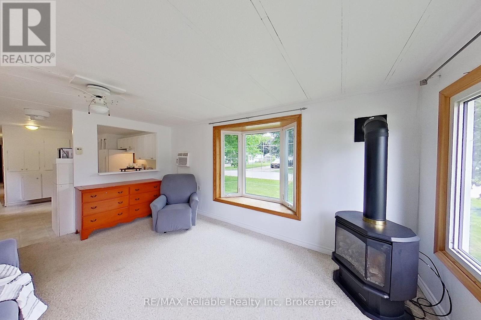 31 Trailer Park Road, Huron East, Ontario  N0G 1H0 - Photo 22 - X12230941