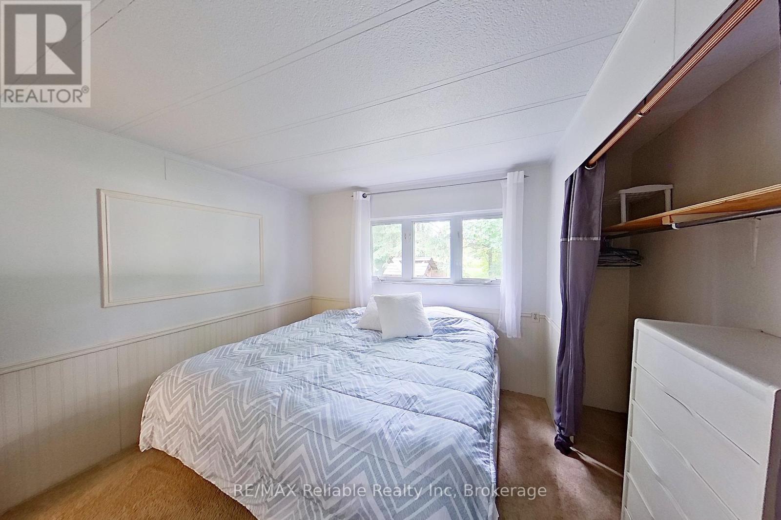 31 Trailer Park Road, Huron East, Ontario  N0G 1H0 - Photo 36 - X12230941