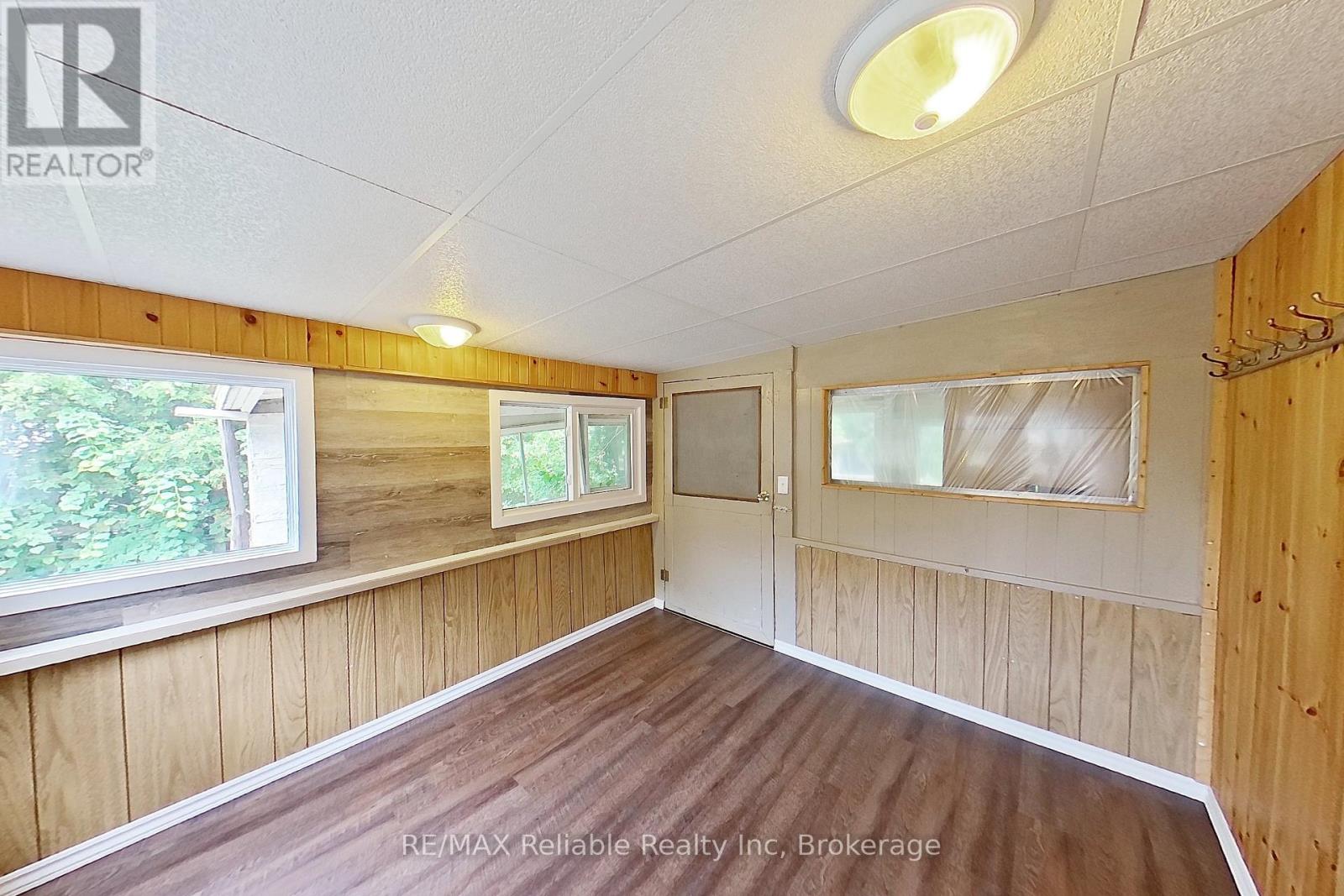 31 Trailer Park Road, Huron East, Ontario  N0G 1H0 - Photo 42 - X12230941