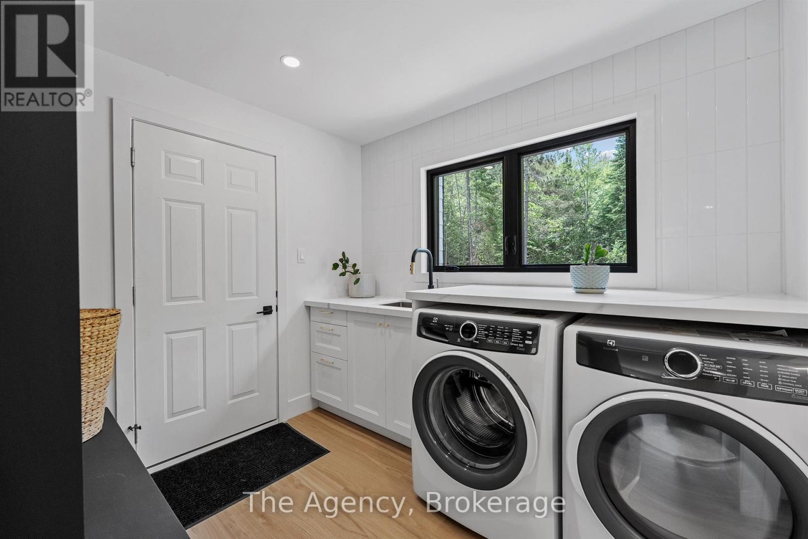 1290 Cedar Lane, Bracebridge, Ontario  P1L 1W9 - Photo 21 - X12231027