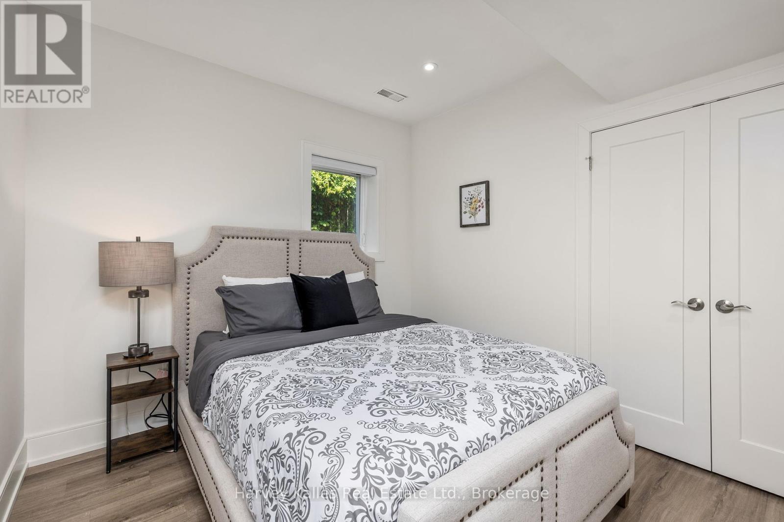 Unit C - 297 Seventh Street, Collingwood, Ontario  L9Y 2B2 - Photo 15 - S12231215