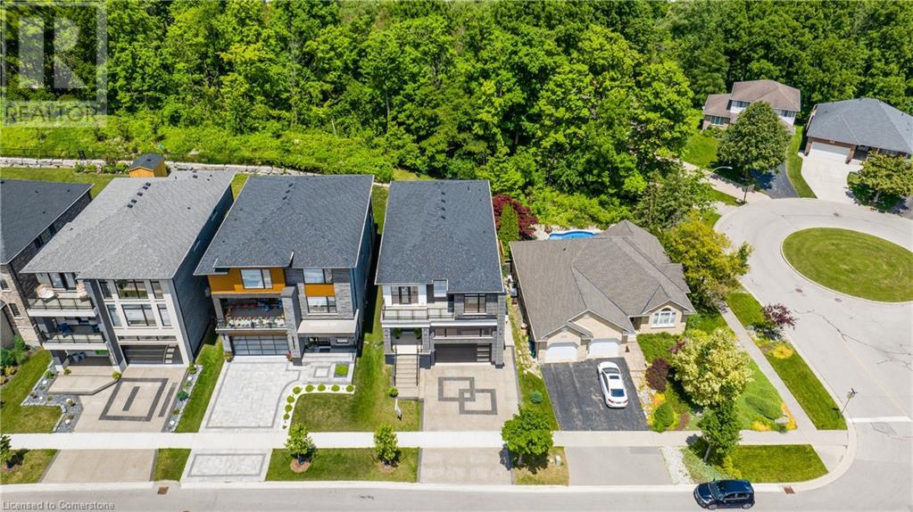 320 Otterbein Road, Kitchener, Ontario  N2B 0A7 - Photo 44 - 40743030