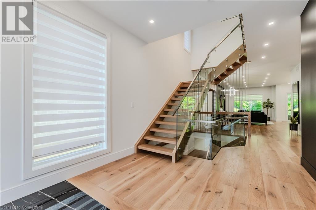 320 Otterbein Road, Kitchener, Ontario  N2B 0A7 - Photo 8 - 40743030