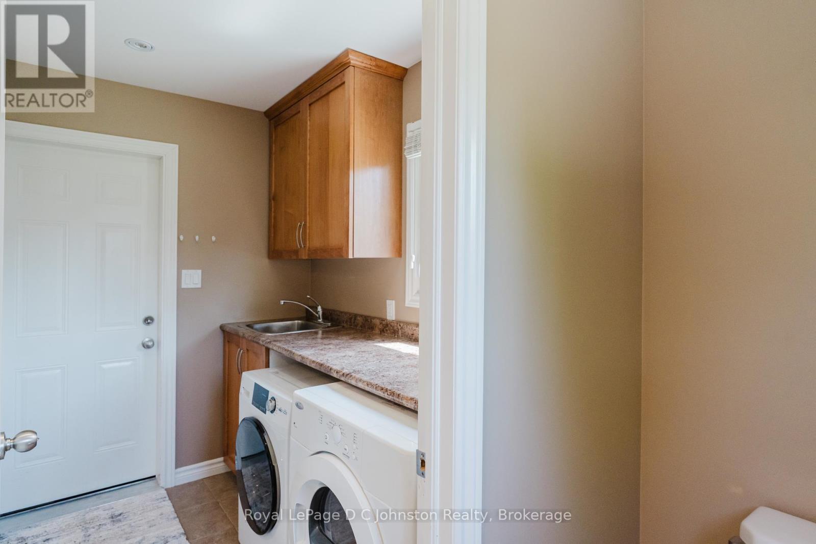 286 Wieck Boulevard, Kincardine, Ontario  N2Z 0A7 - Photo 13 - X12231407