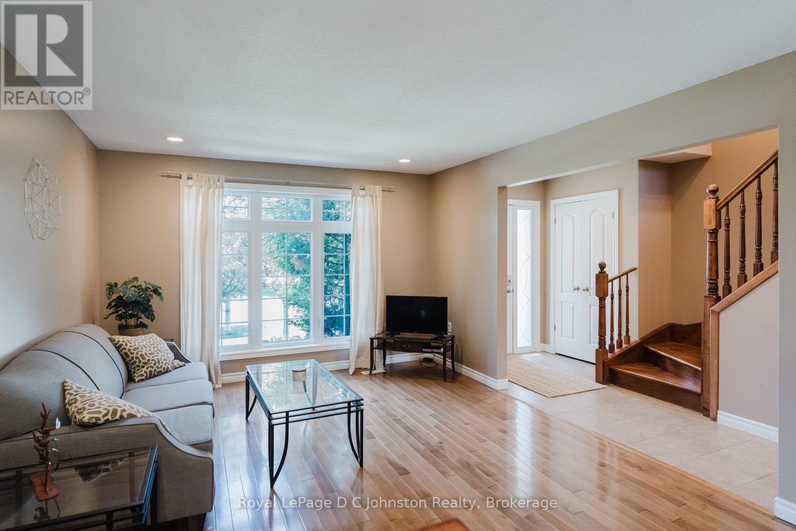 286 Wieck Boulevard, Kincardine, Ontario  N2Z 0A7 - Photo 5 - X12231407