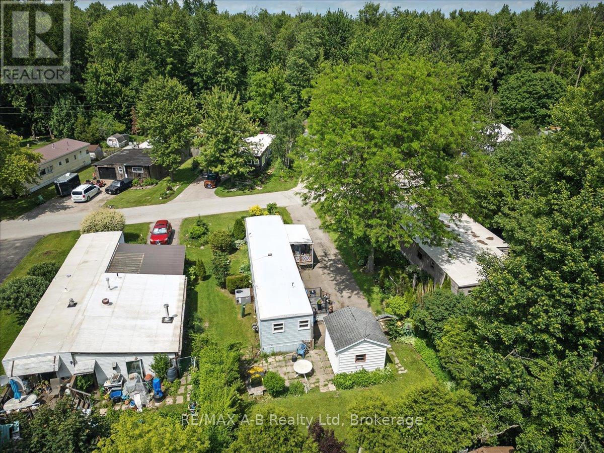 Crystal Lake - 143 Ash Street, Perth East, Ontario  N5A 6S6 - Photo 13 - X12231410