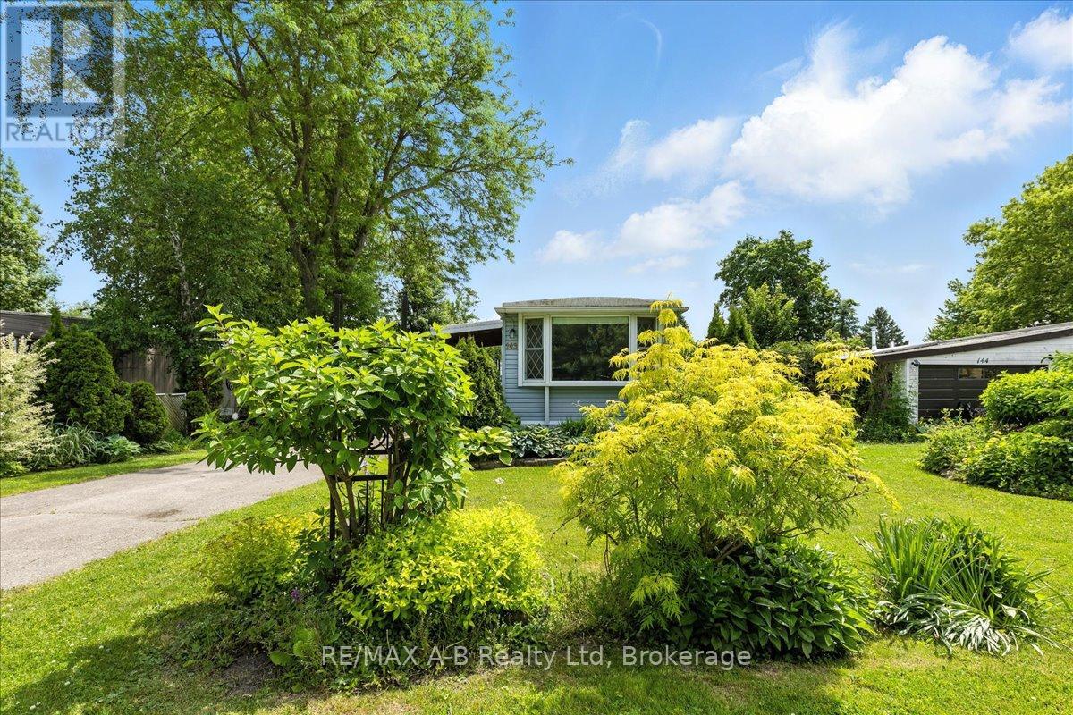 Crystal Lake - 143 Ash Street, Perth East, Ontario  N5A 6S6 - Photo 2 - X12231410