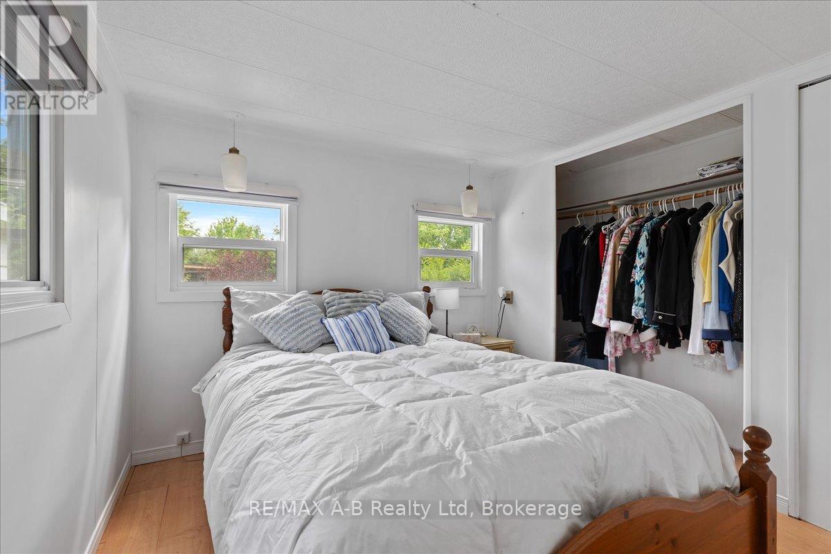 Crystal Lake - 143 Ash Street, Perth East, Ontario  N5A 6S6 - Photo 27 - X12231410