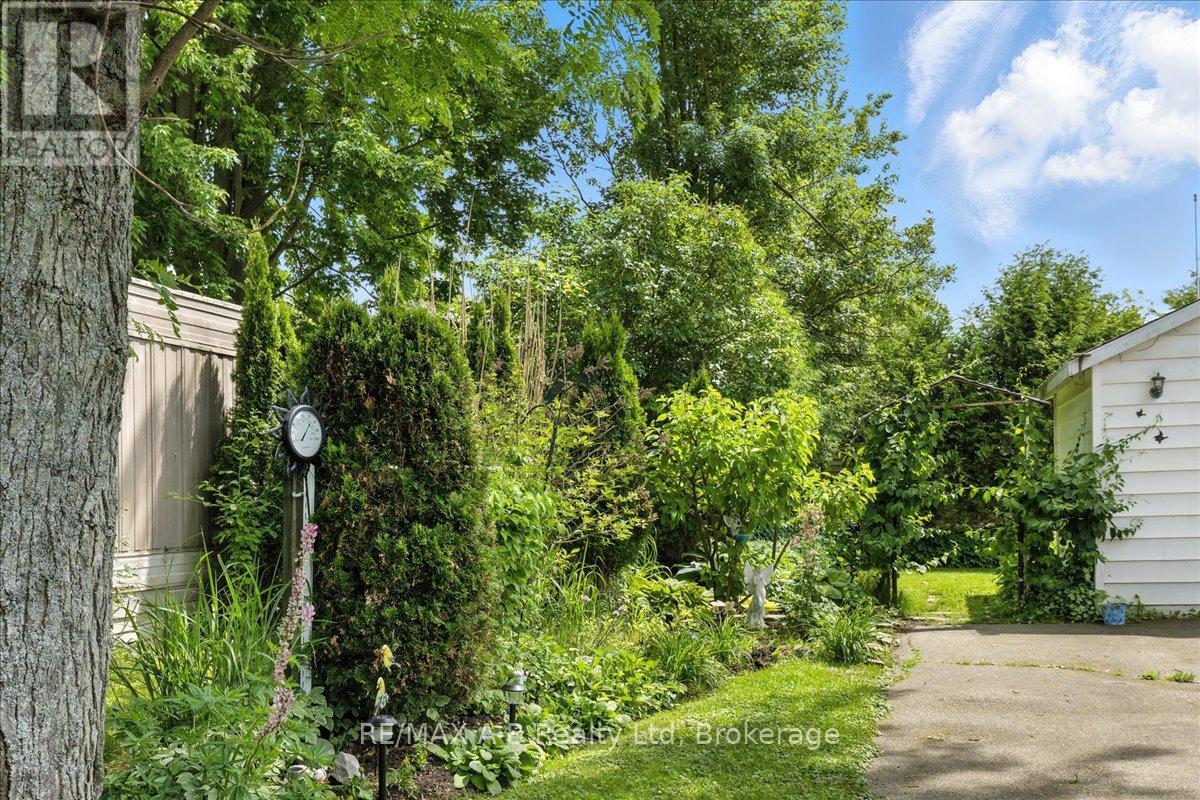 Crystal Lake - 143 Ash Street, Perth East, Ontario  N5A 6S6 - Photo 30 - X12231410