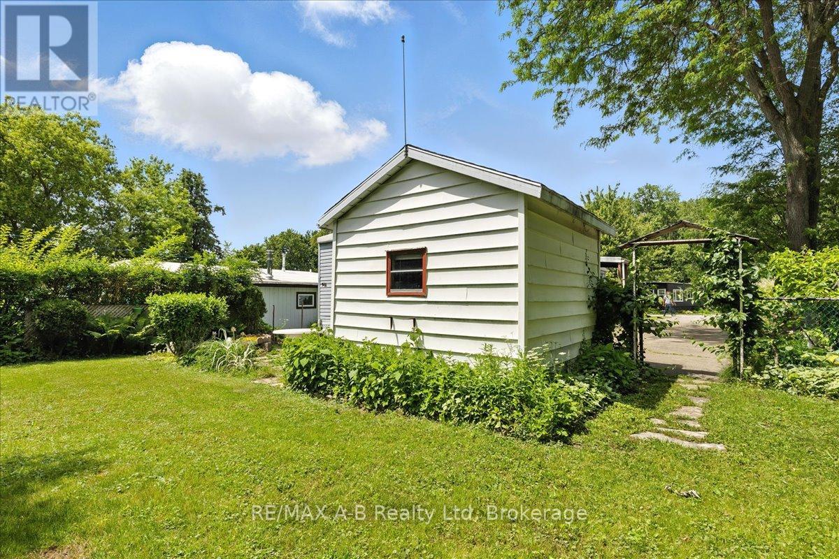 Crystal Lake - 143 Ash Street, Perth East, Ontario  N5A 6S6 - Photo 31 - X12231410