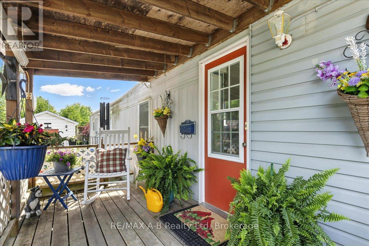 Crystal Lake - 143 Ash Street, Perth East, Ontario  N5A 6S6 - Photo 6 - X12231410