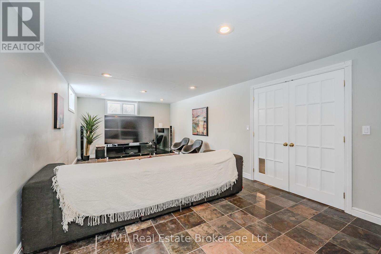 7610 Wellington Road 51 Road, Guelph/eramosa, Ontario  N1H 6J2 - Photo 32 - X12231421