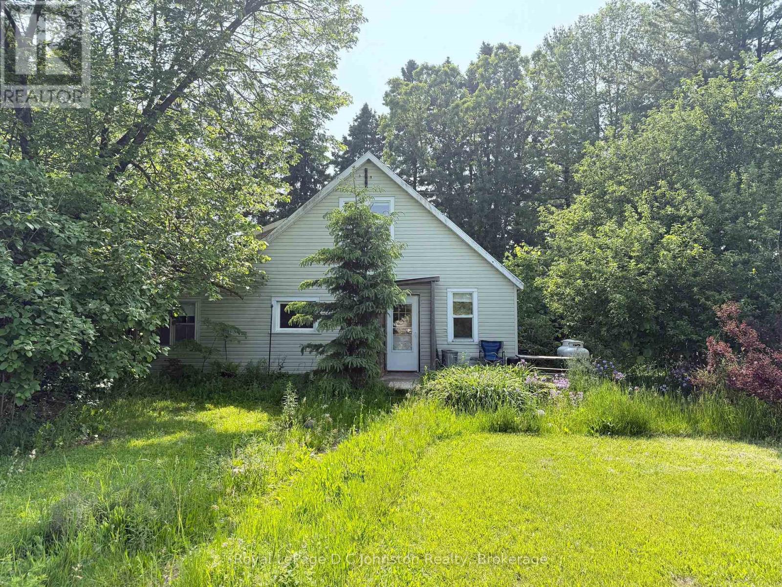 381479 Concession 4 Ndr Concession, West Grey, Ontario  N4N 3B9 - Photo 2 - X12231429