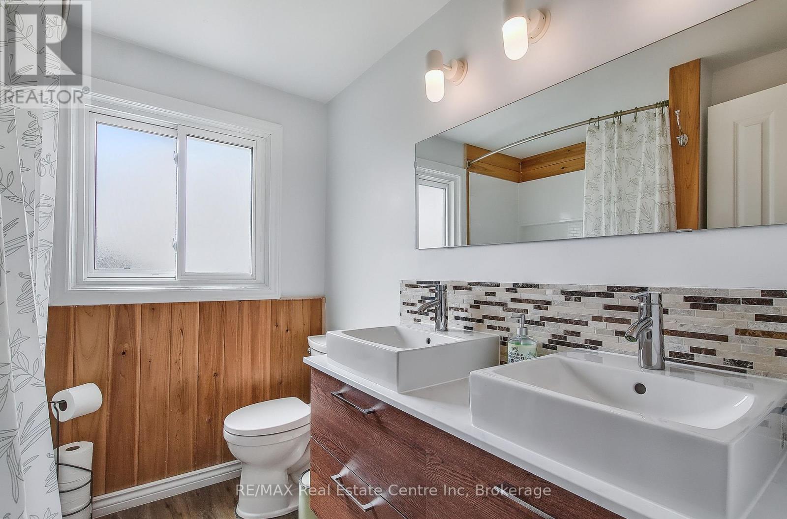 35 - 80 Old Country Drive, Kitchener, Ontario  N2E 2E5 - Photo 21 - X12231430