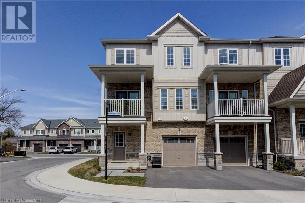3 Roseberry Lane, Kitchener, Ontario  N2B 0A9 - Photo 2 - 40742014