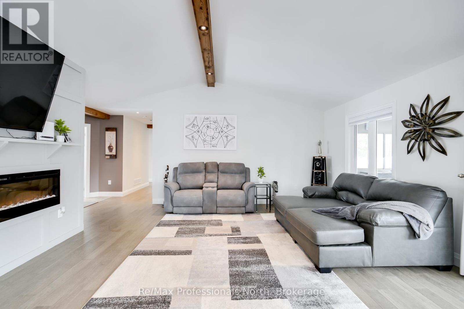 90 Ann Street, Bracebridge, Ontario  P1L 1M1 - Photo 7 - X12231446